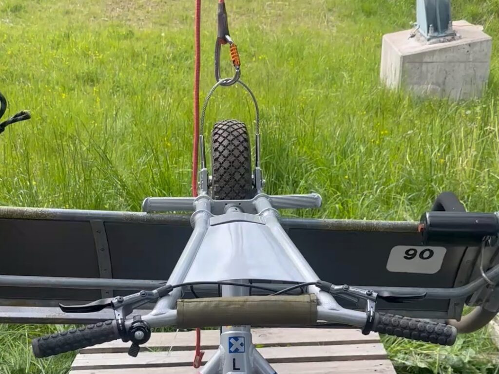 Test di aggancio del Mountain Cart alla seggiovia della Panarotta durante il sopralluogo tecnico GEA